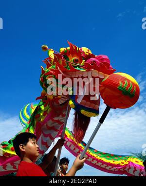 Asien, Singapur, Chinesisches Neujahr, Chingay Parade, Drachentanz Stockfoto