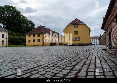 Oslo, Norwegen - 10. August 2019: Militärhauptquartier in der historischen Festung Akershus Stockfoto