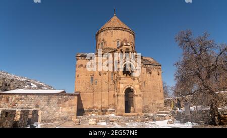 Akdamar Insel, Van, Türkei - Februar 2020: Akdamar Insel und Surpkirche Akdamar Kirche ist ein wichtiger religiöser Ort für das armenische Volk Stockfoto