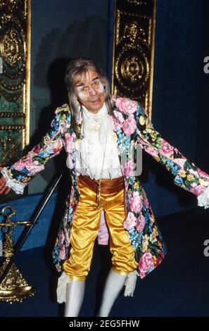 Walter Giller, deutscher Schauspieler, im Kostüm aus dem Moliere Stück 'der Bürger als Edelmann', Deutschland 1989. Stockfoto