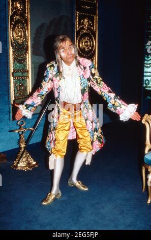 Walter Giller, deutscher Schauspieler, im Kostüm aus dem Moliere Stück 'der Bürger als Edelmann', Deutschland 1989. Stockfoto