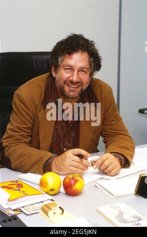 Chiem van Houweninge, niederländischer Drehbuchautor und Schauspieler, zuhause in Vlaardingen, Niederlande um 1998. Stockfoto