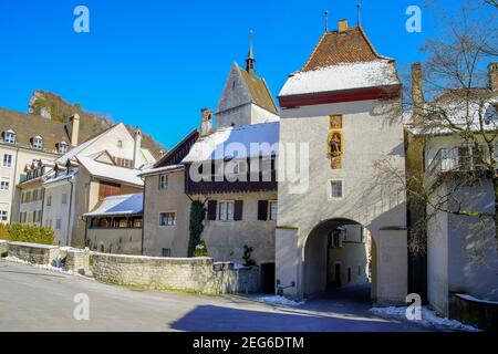 St-Paul Tor zur historischen Altstadt St Ursanne, Kanton Jura, Schweiz. Stockfoto