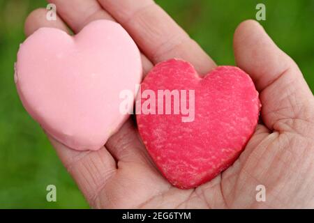 Herzförmige Plätzchen. Stockfoto