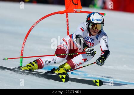 Cortina, Italien. Feb 18 2021: - Ramona Siebenhofer (AUT) hält nach dem ersten Lauf 2021 Platz 14th FIS Alpine Ski Weltmeisterschaften - Riesenslalom - Damen, Alpinskirennen in Cortina (BL), Italien, Februar 18 2021 (Foto by IPA/Sipa USA) Credit: SIPA USA/Alamy Live News Stockfoto