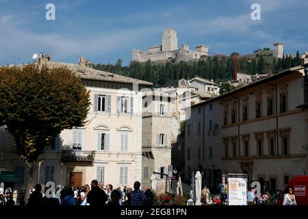 Die Altstadt von Assisi in der Provinz Perugia in Italien. Italien, Assisi, September 2001 Stockfoto