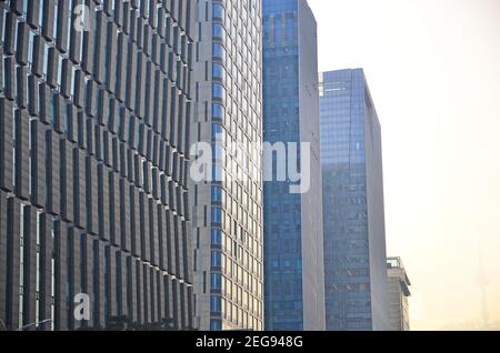 Gebäude, Skyline in Korea hinter Himmel Stockfoto