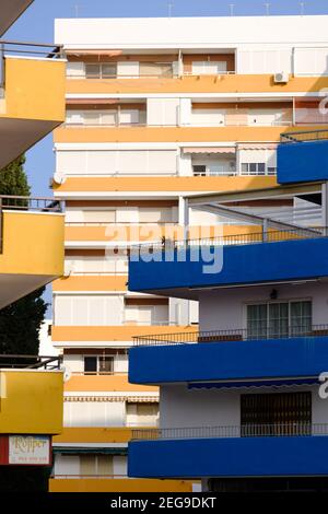 Architektur und Design in der Strandstadt Torre del Mar, Costa del Sol, Andalucía, Spanien Stockfoto