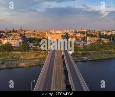 Breslau Juni 21 2019 Warschau Brücken über die Odra Sonniger Morgen Stockfoto