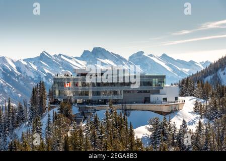 Blick von der Spitze der Sulphur Mountain Gondel. Stockfoto