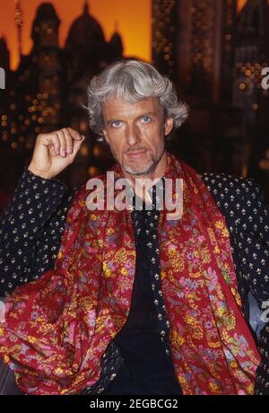 Harald-Schmidt-Show, Unterhaltungs-Stalkshow, Deutschland 1995 - 2003, Gaststar: Schauspieler Mathieu Carriere Stockfoto