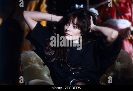 Alice, Carla Bissi, italienische Pop Sängerin, 1984. Alice, aka Carla Bissi, italienische Pop-Sängerin, 1984. Stockfoto