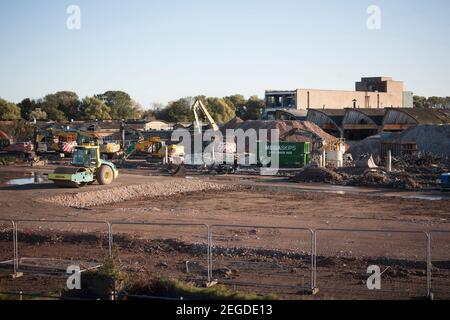 Abriss der Biskuitfabrik von Burtons in Moreton Wirral Merseyside England Stockfoto