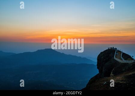 Sonnenuntergang in Mahabaleshwar am Sunset Point Stockfoto