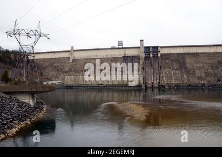 Libby Dam am Kootenai River außerhalb Libby, Nordwesten Montana. (Foto von Randy Beacham) Stockfoto