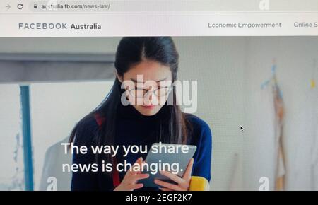 Australien. Februar 2021, 18th. Ein Screenshot zeigt einen Browser mit einer Facebook-Webseite in Australien. Der Social-Media-Riese kündigte an, dass es Menschen und Verleger daran hindern würde, Nachrichten-Links in Australien zu teilen oder anzusehen. Der Schritt, der sofort in Kraft gesetzt wurde, war eine Reaktion auf einen Gesetzesvorschlag der australischen Wettbewerbs- und Verbraucherkommission, die verlangen würde, dass Tech-Unternehmen mit Medienverlagen verhandeln und sie für die Inhalte, die auf ihren Seiten erscheinen, entschädigen würde. (Foto Samuel Rigelhaupt/Sipa USA) Quelle: SIPA USA/Alamy Live News Stockfoto