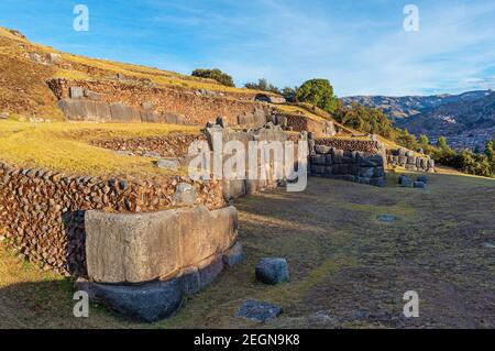 Sacsayhuaman Inka Ruinen bei Sonnenuntergang, Cusco, Peru. Stockfoto