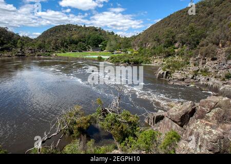 Das erste Becken im Cataract Gorge Reserve in Launceston in Tasmanien, Australien. Stockfoto