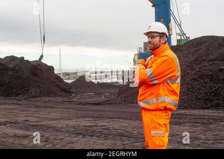 Hafen von Tyne, England. 18th. Februar 2021. Verladung der letzten Kohle aus dem Nordosten für den Export nach Kontinentaleuropa. Ein historischer Moment im Übergang einer Region weg von fossilen Brennstoffen. Der Nordosten Englands mit den Koalfields Northumberland und Durham ist tief in die Bergbaugeschichte eingedrungen. Kredit: Majority World CIC/Alamy Live Nachrichten Stockfoto