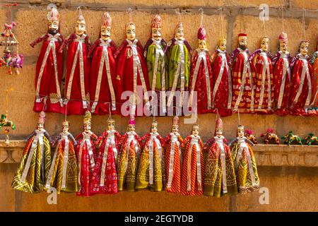Indische handgemachte vintage rajasthani kathputli Marionette Puppe, Jaisalmer, Rajasthan, Indien. Stockfoto