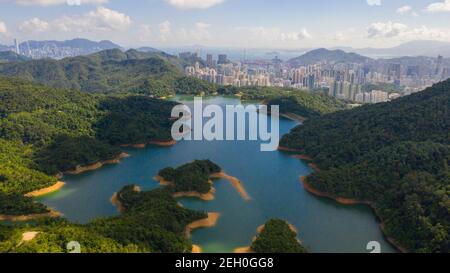 Jubilee (Shing Mun) Reservoir ist ein Reservoir in Hongkong. Es befindet sich in Shing Mun, dem Gebiet zwischen Tsuen Wan und Sha Tin, in den Neuen Territorien. Stockfoto