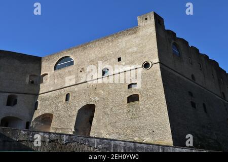 Napoli - Scorcio di Castel Sant'Elmo da Largo San Martino Stockfoto