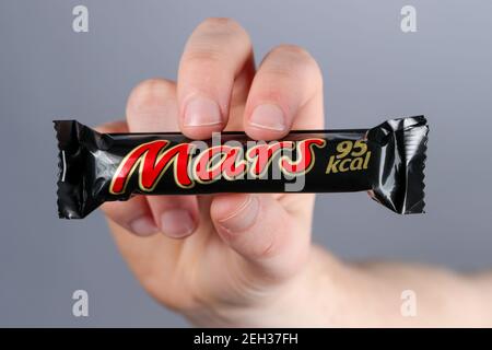 Kleine kalorienarme Mars und Snickers Schokolade Bars, die sind Unter 100 Kalorien Stockfoto