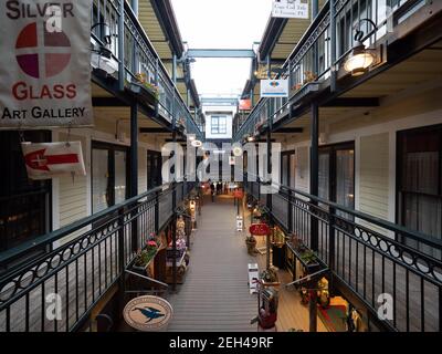 Innenansicht von Whaler's Wharf in Provincetown. Stockfoto