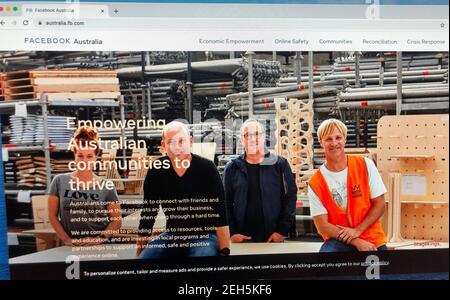 Ein Screenshot zeigt einen Browser mit einer Facebook-Webseite in Australien. Der Social-Media-Riese kündigte an, dass es Menschen und Verleger daran hindern würde, Nachrichten-Links in Australien zu teilen oder anzusehen. Der Schritt, der sofort in Kraft gesetzt wurde, war eine Reaktion auf einen Gesetzesvorschlag der australischen Wettbewerbs- und Verbraucherkommission, die verlangen würde, dass Tech-Unternehmen mit Medienverlagen verhandeln und sie für die Inhalte, die auf ihren Seiten erscheinen, entschädigen würde. (Foto von Samuel Rigelhaupt / Sipa USA) Stockfoto