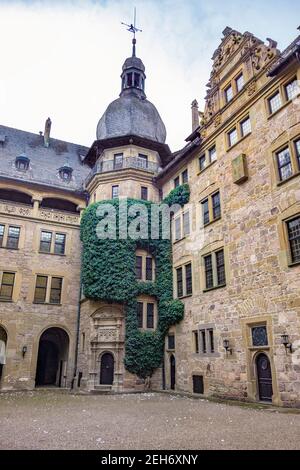 Landschaft rund um Burg Neuenstein in Hohenlohe im Winter Stockfoto