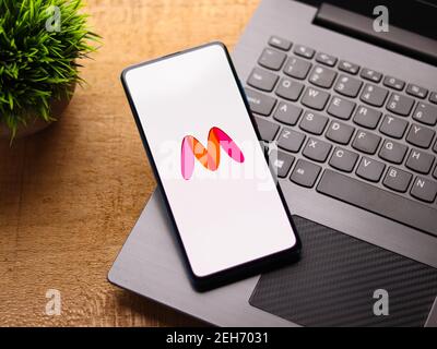 Assam, indien - Februar 19, 2021 : Myntra Logo auf Handy-Bildschirm Stock Bild. Stockfoto