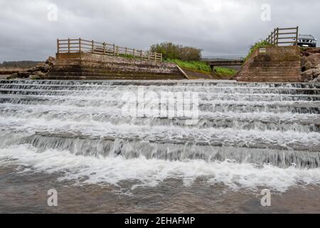 Lange Exposition des Wasserfalls am Dunster Strand Stockfoto