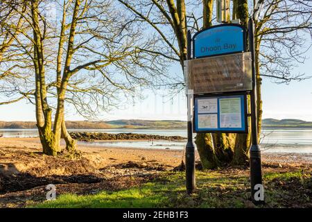 Kirkcudbright, Schottland - 28th. Dezember 2020: Badegewässer-Gütezeichen in Dhoon Bay, River Dee, Kirkcudbright, Galloway, Schottland Stockfoto