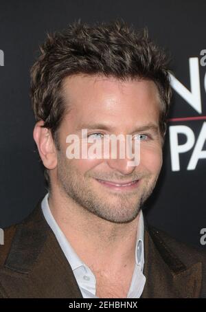 Bradley Cooper kommt am KATER TEIL 2 Premiere, Grauman's Chinese Theatre, Los Angeles, CA 05,19, 2011 Stockfoto