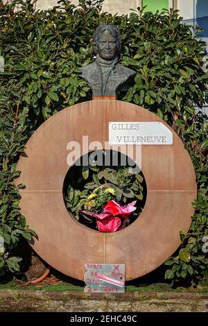 Maranello, Italien, Jahrgang 2021 - Bronzebüste des Formel-1-Piloten Gilles Villeneuve, historischer Ferrari F1-Fahrer Stockfoto