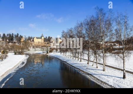 Pseudogoticky zamek z 1547, Zruc nad Sázavou, Středočeský kraj, Ceska Republika/neo-gotische Burg aus 1547, Stadt Zruc nad Sázavou, Mittelböhmen, Stockfoto