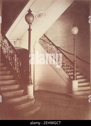 Paris Theatre du Vaudeville Treppe von Charles Marville. Stockfoto