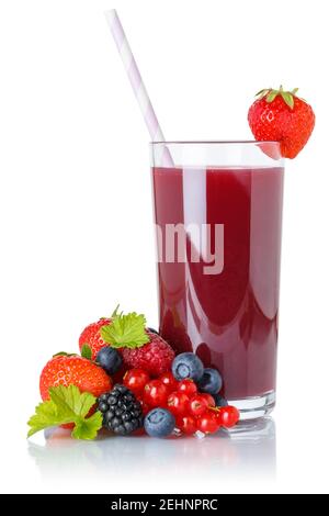 Berry Smoothie Fruchtsaft trinken Stroh Waldbeeren in einem Glas isoliert auf weißem Hintergrund Stockfoto