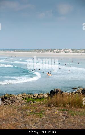 Surfers Fackel Point, Bretagne Stockfoto