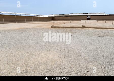 Principal Plaza in Palace, 14th Jahrhundert, Chan Chan, weltweit größte adobe-Stadt & S-amerikanische größte präkolumbianische Stadt, Moche Valley, Trujillo, Peru. Stockfoto