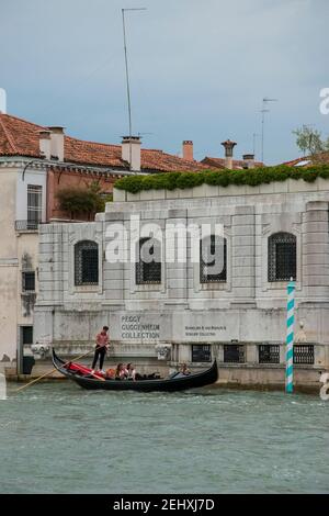 Das Peggy Guggenheim Museum am Canal Grande, Stadt Venedig, Italien, Europa Stockfoto
