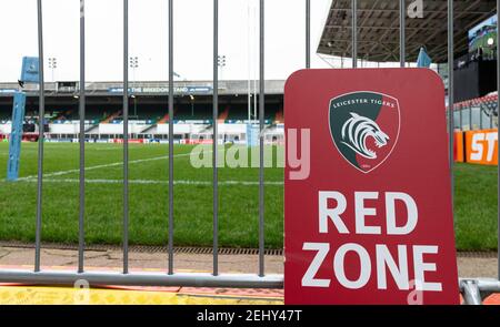 20th. Februar 2021; Welford Road Stadium, Leicester, Midlands, England; Premiership Rugby, Leicester Tigers gegen Wespen; EIN Schild der Roten Zone neben dem Spielfeld vor dem Spiel Stockfoto