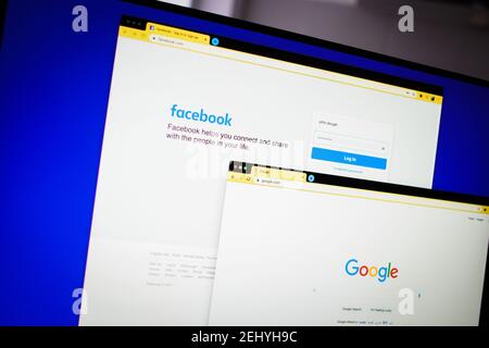 Chrome Browser-Fenster sind gesehen offen mit einem Facebook-Login-Seite und eine Google-Suche-Seite in diesem Foto Illustration in Warschau, Polen am Februar 20, Stockfoto