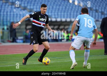 Rom, Italien. Februar 2021, 20th. Alex Ferrari von Sampdoria in Aktion während der italienischen Meisterschaft Serie EIN Fußballspiel zwischen SS Lazio und UC Sampdoria am 20. Februar 2021 im Stadio Olimpico in Rom, Italien - Foto Federico Proietti/DPPI/LiveMedia Kredit: Paola Benini/Alamy Live News Stockfoto