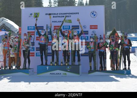 Pokljuka, Slowenien. Februar 2021, 20th. Pokljuka, Slowenien, Biathlonstrecke, 20. Februar 2021, Podium während der IBU-Weltmeisterschaft Biathlon - Frauen 4x6km Staffel - Biathlon Credit: Marco Todaro/LPS/ZUMA Wire/Alamy Live News Stockfoto