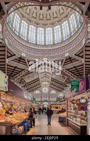 Das britische Fernsehen BBC hat den Zentralmarkt der Stadt Valencia als einen der schönsten der Welt betrachtet. Spanien, Europa Stockfoto