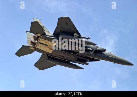 RAF Fairford, Gloucestershire / Großbritannien - Juli 17 2004: Eine US-Luftwaffe (USAF) Boeing F-15E Strike Eagle Registration LN (Lakenheath) AF 97-0220 Stockfoto