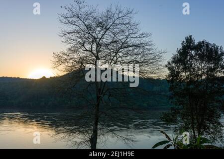 Südamerika, Rio Parana schließt sich mit Rio Iguacu , Argentinien Stockfoto