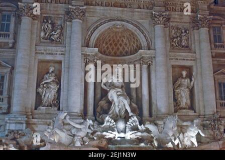 Fontana di Trevi (Trevibrunnen), Rom, Italien Stockfoto