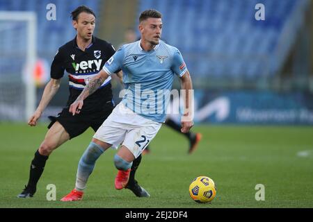 Rom, Italien. Februar 2021, 20th. ROM, Italien - 20,02.2021: Milinkovic-Savic (LAZIO) in Aktion während der italienischen Serie A Liga 2021 Fußballspiel zwischen SS LAZIO VS SAMPDORIA, im Olympiastadion in Rom Kredit: Unabhängige Fotoagentur/Alamy Live News Stockfoto